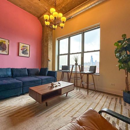 Modern 2Br Loft With Amazing City Skyline View And Optional Parking For 8 Guests Near Mccormick Place And Soldier Field شيكاغو المظهر الخارجي الصورة