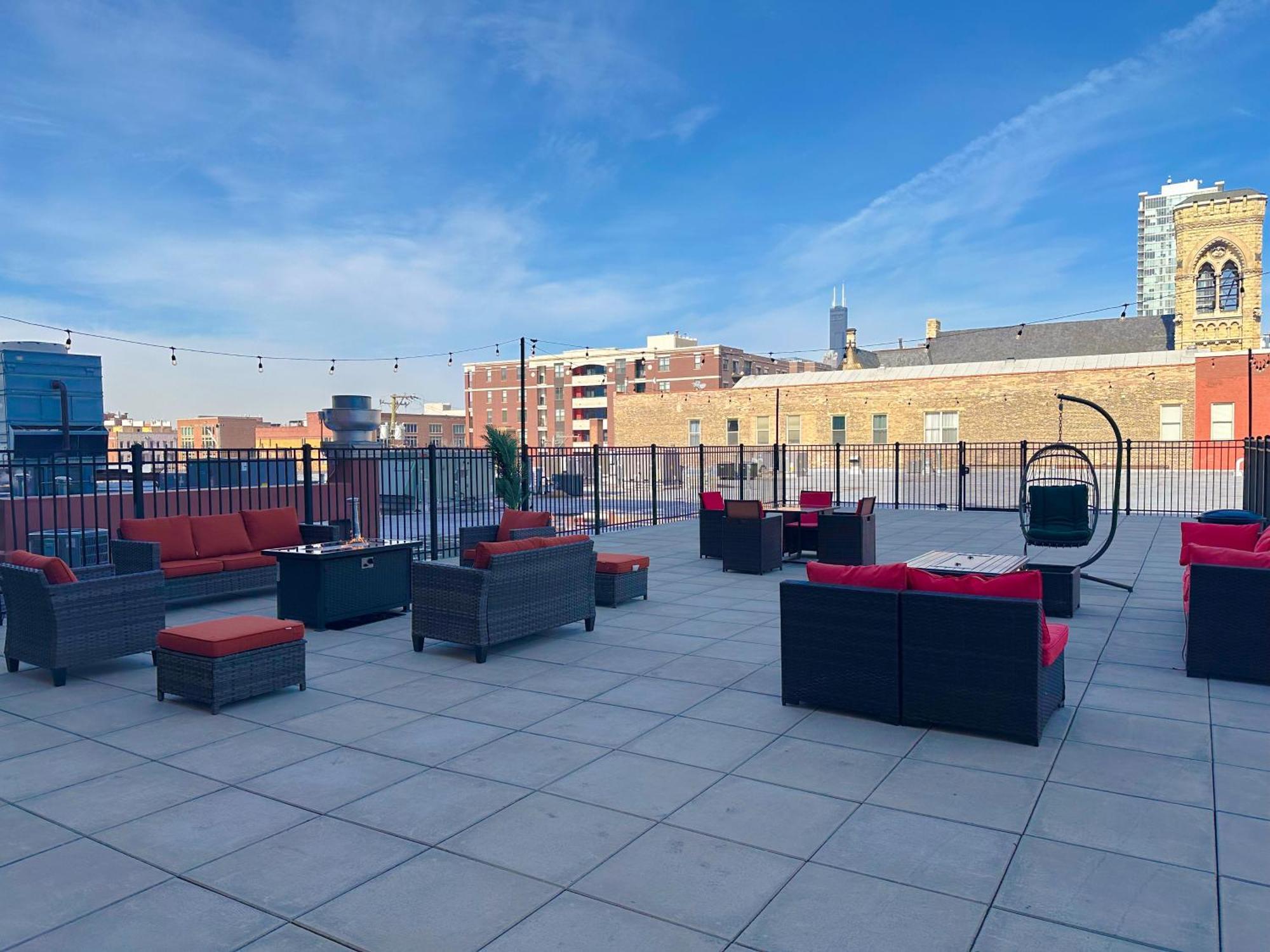 Modern 2Br Loft With Amazing City Skyline View And Optional Parking For 8 Guests Near Mccormick Place And Soldier Field شيكاغو المظهر الخارجي الصورة