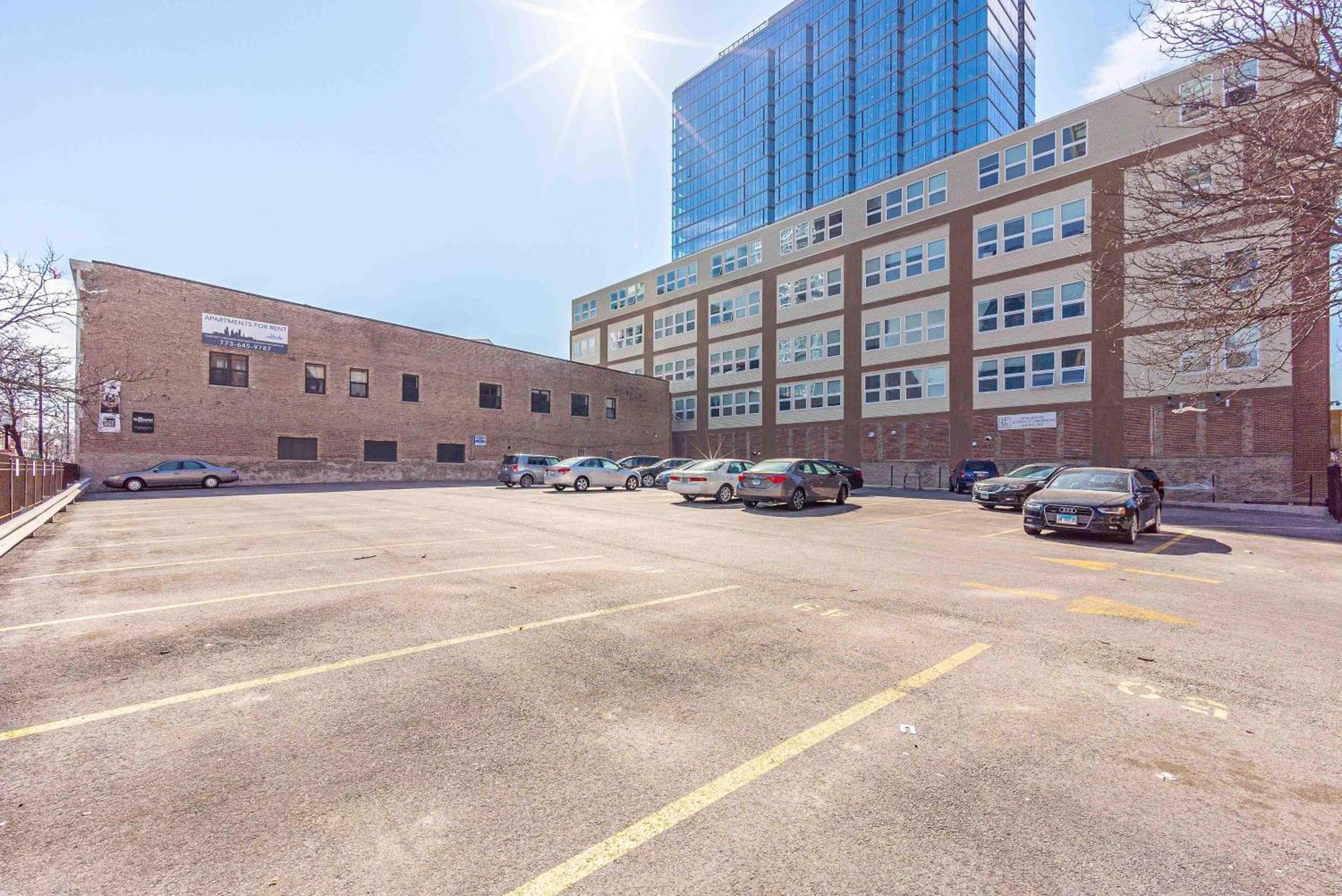 Modern 2Br Loft With Amazing City Skyline View And Optional Parking For 8 Guests Near Mccormick Place And Soldier Field شيكاغو المظهر الخارجي الصورة