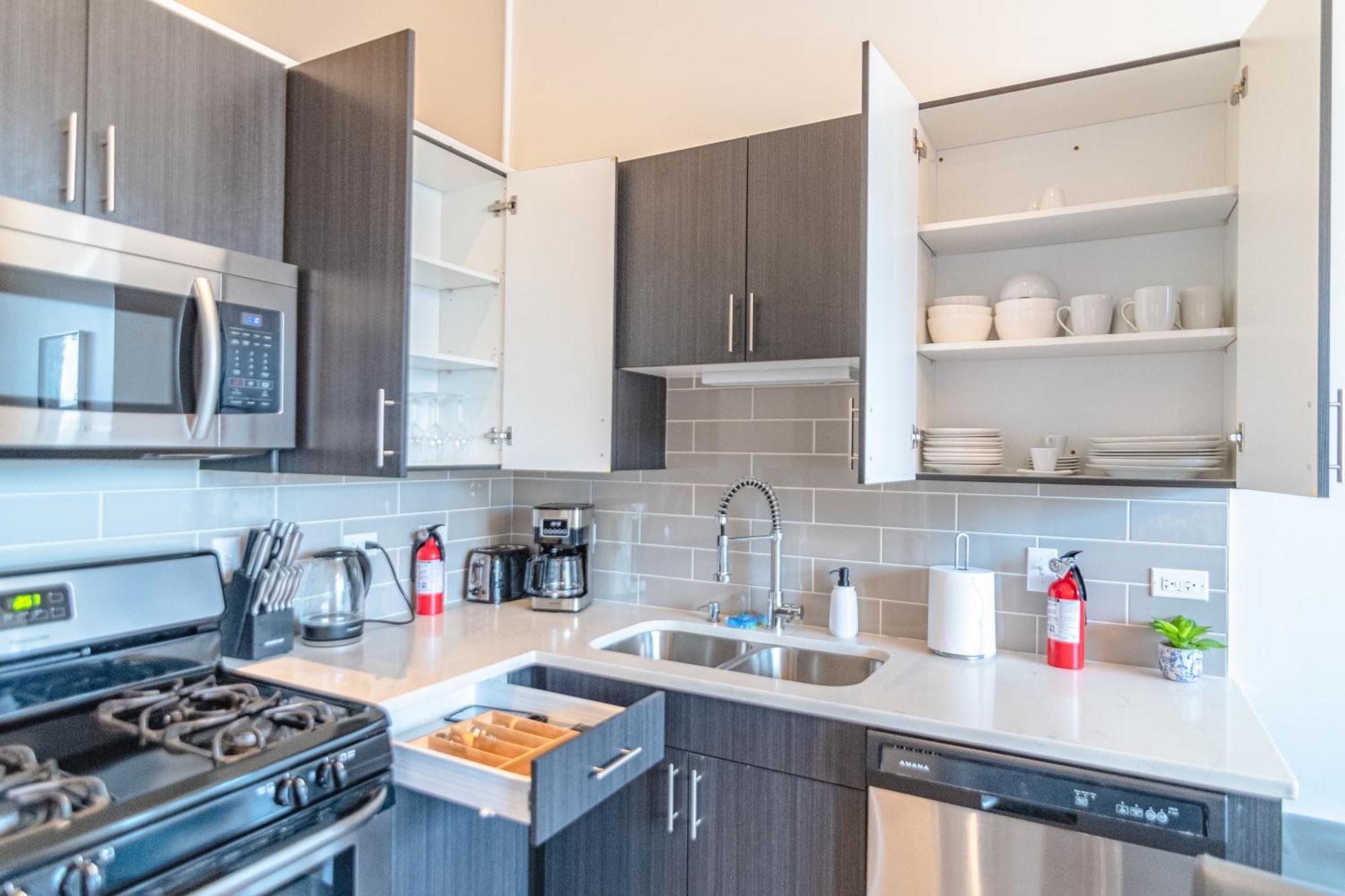 Modern 2Br Loft With Amazing City Skyline View And Optional Parking For 8 Guests Near Mccormick Place And Soldier Field شيكاغو المظهر الخارجي الصورة